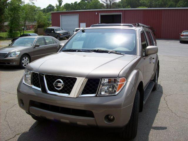2005 Nissan Pathfinder Lx-4wd