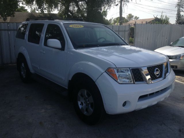 2005 Nissan Pathfinder EX-L W/navi