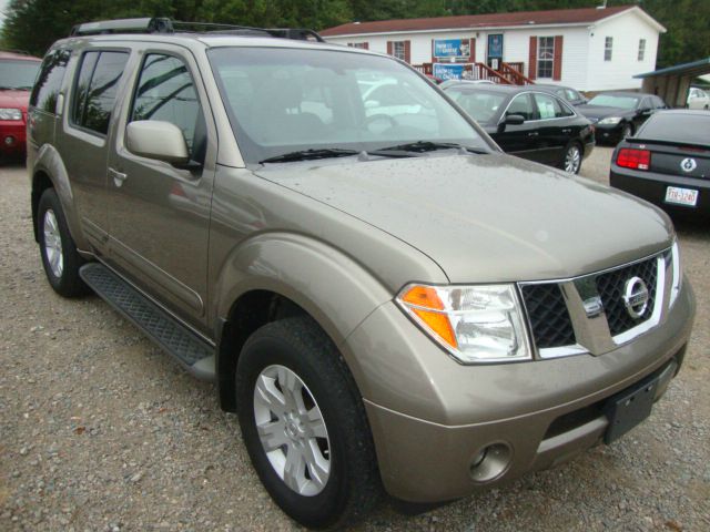 2005 Nissan Pathfinder EX-L AWD