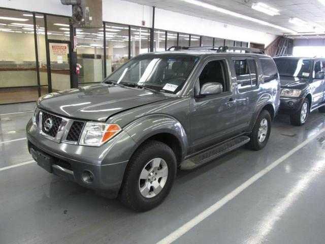 2005 Nissan Pathfinder EX-L W/ DVD System