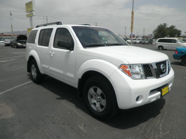 2005 Nissan Pathfinder EX-L AWD