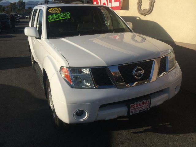 2005 Nissan Pathfinder 4dr 2.5L Turbo W/sunroof/3rd Row AWD SUV