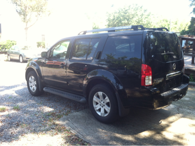 2005 Nissan Pathfinder EX-L AWD