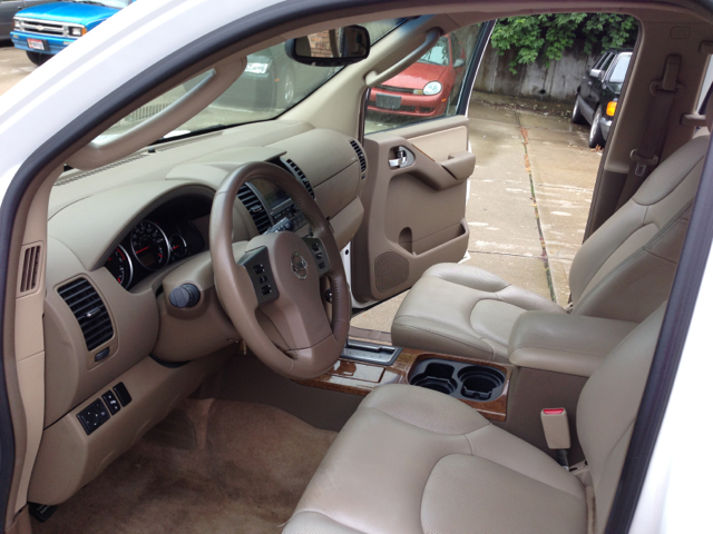 2005 Nissan Pathfinder EX-L AWD