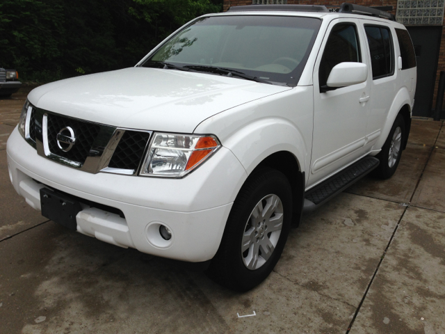 2005 Nissan Pathfinder EX-L AWD