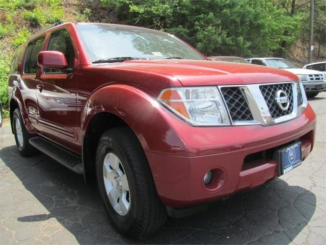 2005 Nissan Pathfinder EX-L W/ DVD System