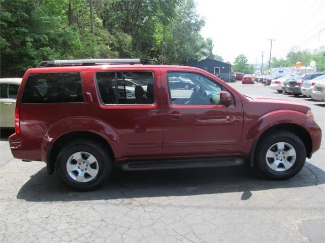 2005 Nissan Pathfinder EX-L W/ DVD System