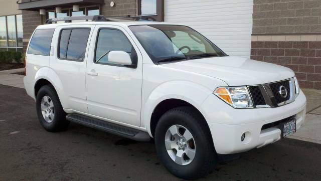 2005 Nissan Pathfinder SE