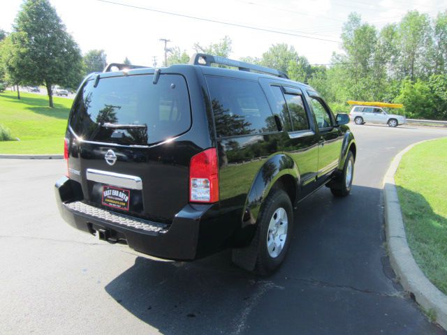 2005 Nissan Pathfinder EX-L W/ DVD System