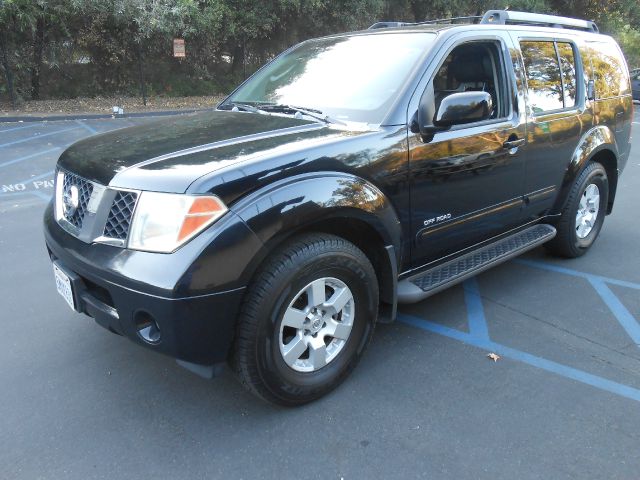 2005 Nissan Pathfinder 4dr 2WD Auto 3.5L V6