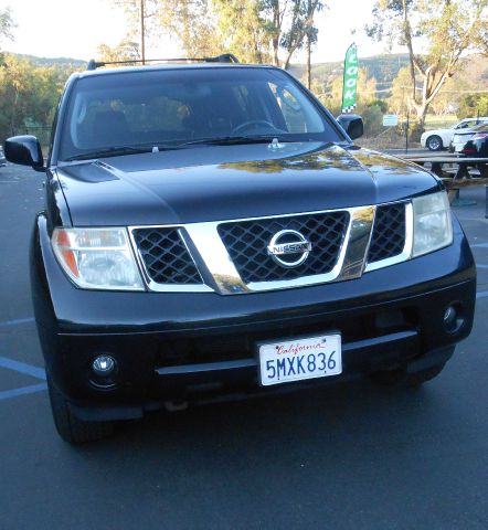 2005 Nissan Pathfinder 4dr 2WD Auto 3.5L V6