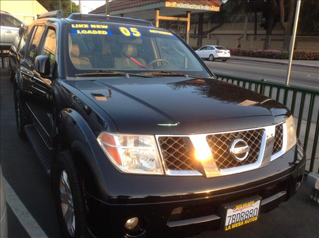 2005 Nissan Pathfinder EX-L AWD