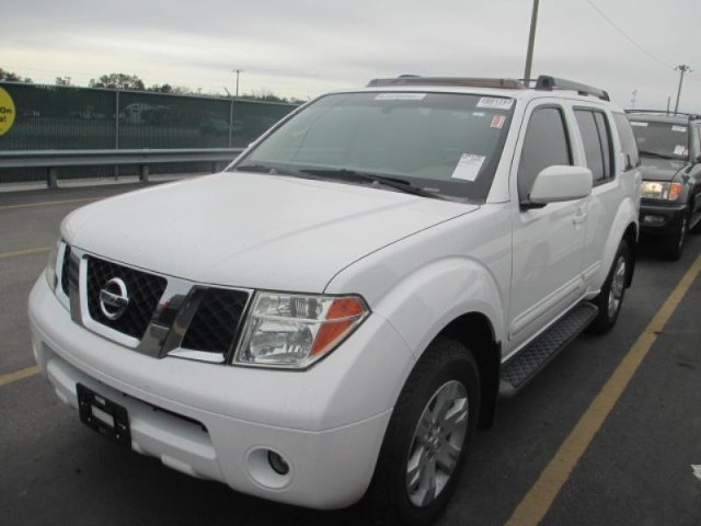 2005 Nissan Pathfinder EX-L AWD