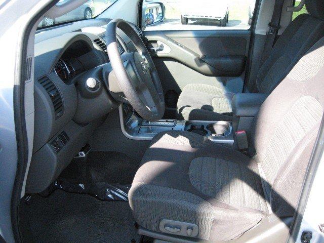 2005 Nissan Pathfinder SE