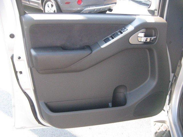 2005 Nissan Pathfinder SE