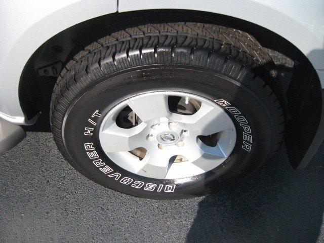 2005 Nissan Pathfinder SE