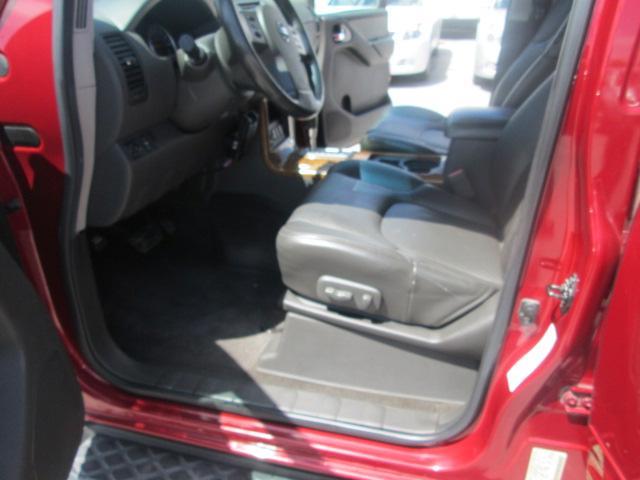 2005 Nissan Pathfinder SE