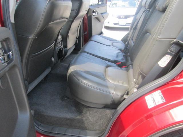 2005 Nissan Pathfinder SE