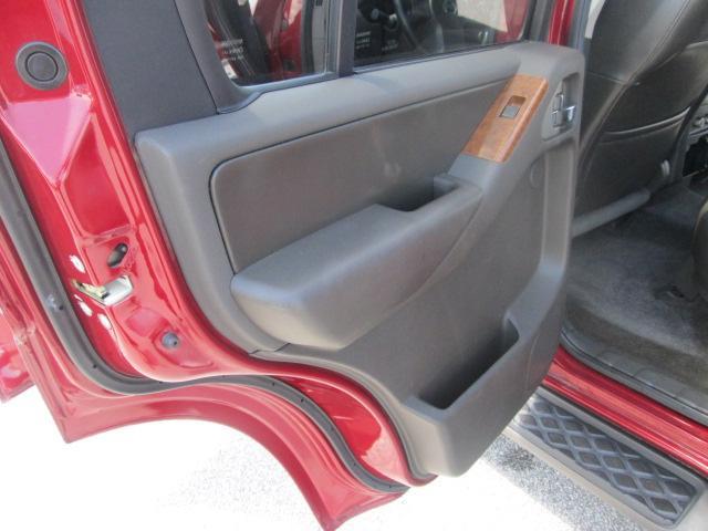 2005 Nissan Pathfinder SE