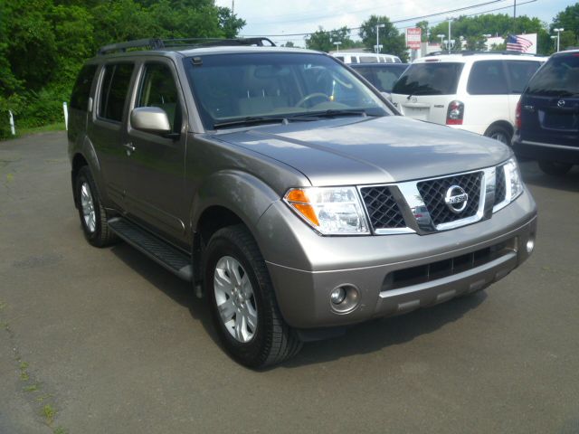 2005 Nissan Pathfinder EX-L AWD