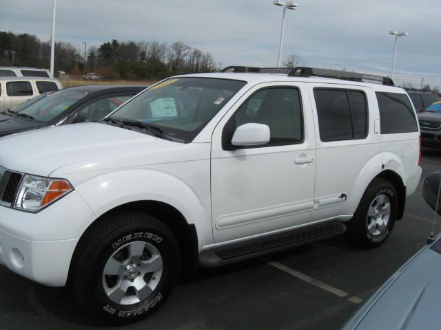 2005 Nissan Pathfinder Unknown