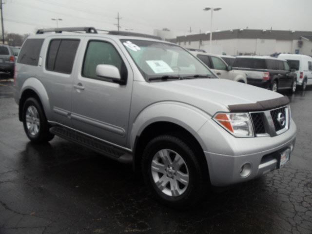 2005 Nissan Pathfinder X