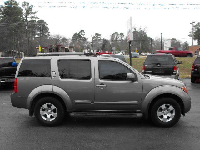 2005 Nissan Pathfinder EX-L W/navi