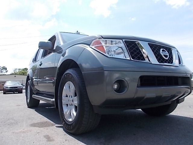 2005 Nissan Pathfinder EX-L AWD