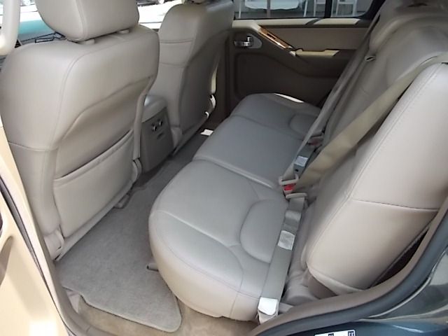 2005 Nissan Pathfinder EX-L AWD