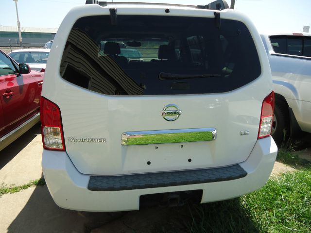 2005 Nissan Pathfinder EX-L AWD