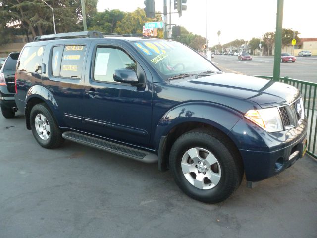 2006 Nissan Pathfinder SE