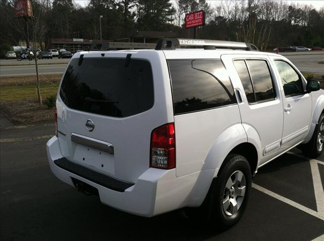 2006 Nissan Pathfinder Unknown