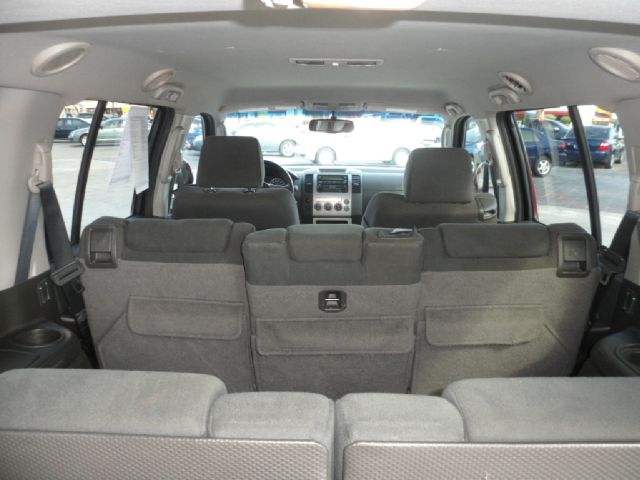 2006 Nissan Pathfinder EX-L W/ DVD System