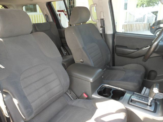 2006 Nissan Pathfinder EX-L W/ DVD System