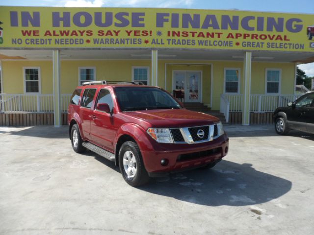 2006 Nissan Pathfinder EX-L W/ DVD System