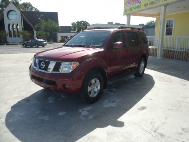 2006 Nissan Pathfinder EX-L W/ DVD System