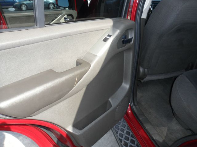 2006 Nissan Pathfinder EX-L W/ DVD System