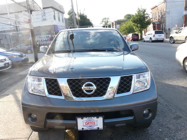 2006 Nissan Pathfinder EX-L W/ DVD System