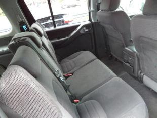 2006 Nissan Pathfinder SE