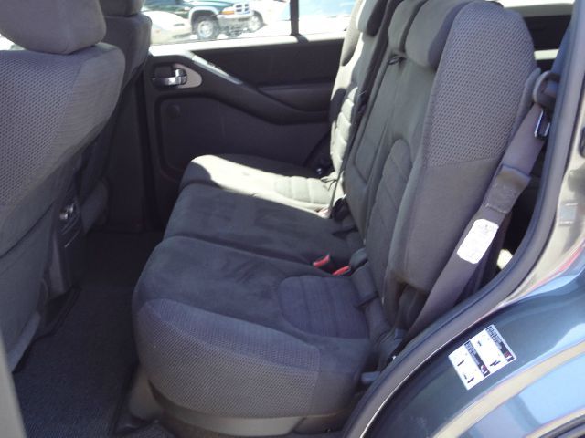 2006 Nissan Pathfinder EX-L W/ DVD System
