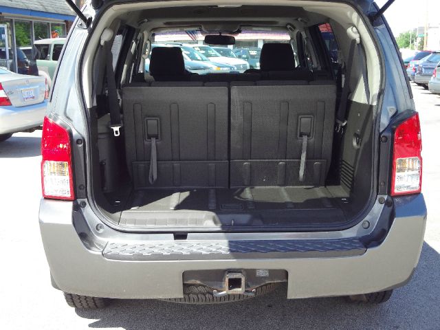 2006 Nissan Pathfinder EX-L W/ DVD System