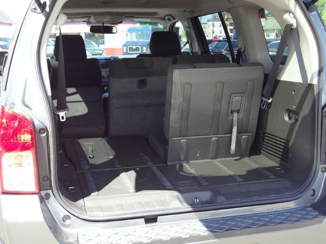 2006 Nissan Pathfinder EX-L W/ DVD System