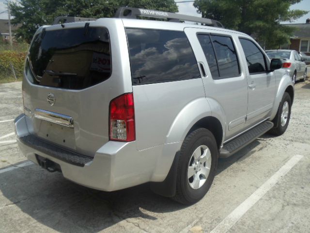 2006 Nissan Pathfinder EX AWD