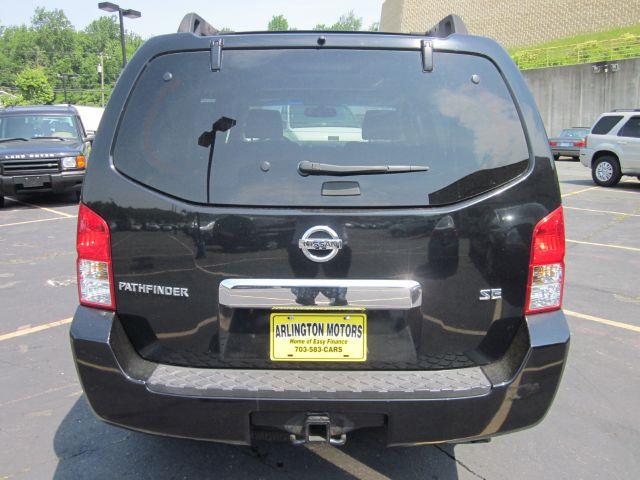 2006 Nissan Pathfinder EX-L W/ DVD System