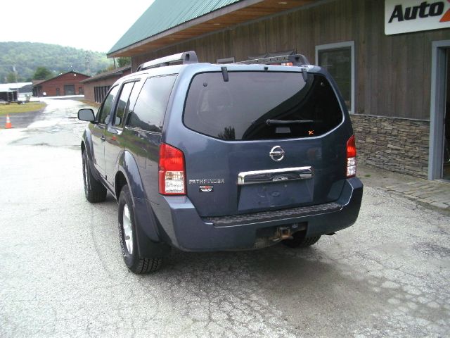 2007 Nissan Pathfinder EX-L W/ DVD System