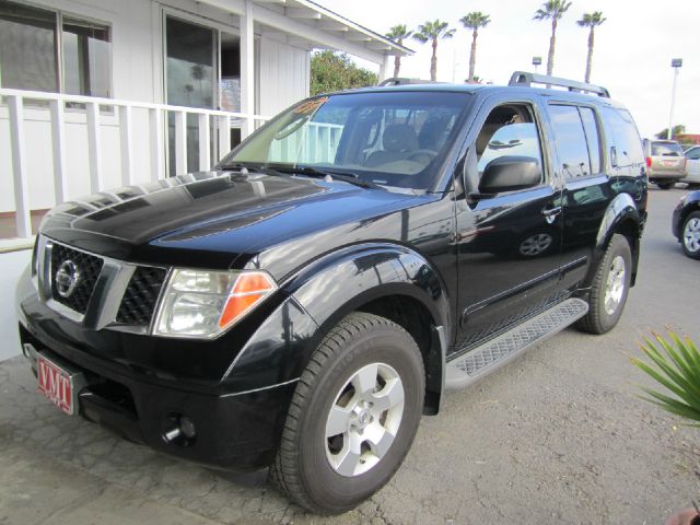2007 Nissan Pathfinder Touring / AWD