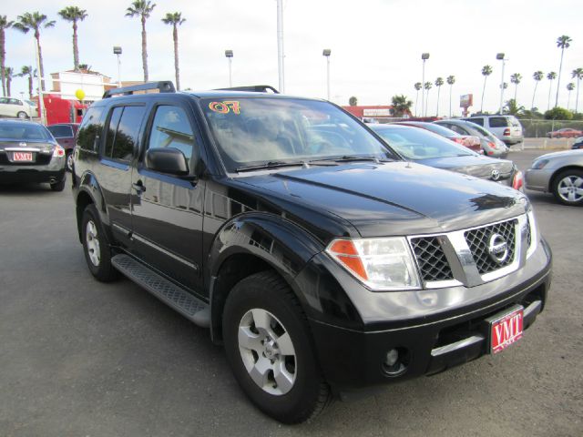 2007 Nissan Pathfinder Touring / AWD