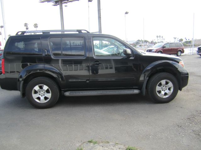 2007 Nissan Pathfinder Touring / AWD
