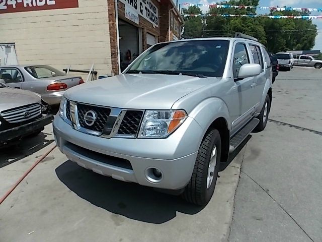 2007 Nissan Pathfinder EX-L W/ DVD System