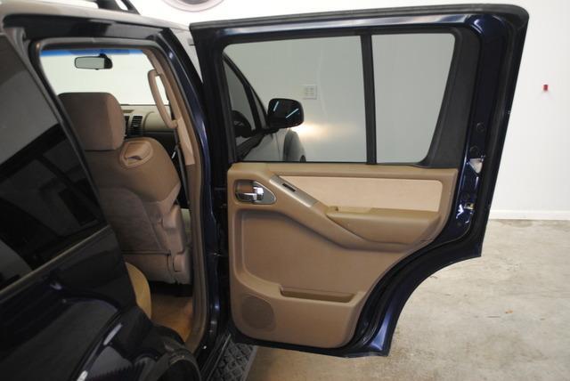 2007 Nissan Pathfinder SE